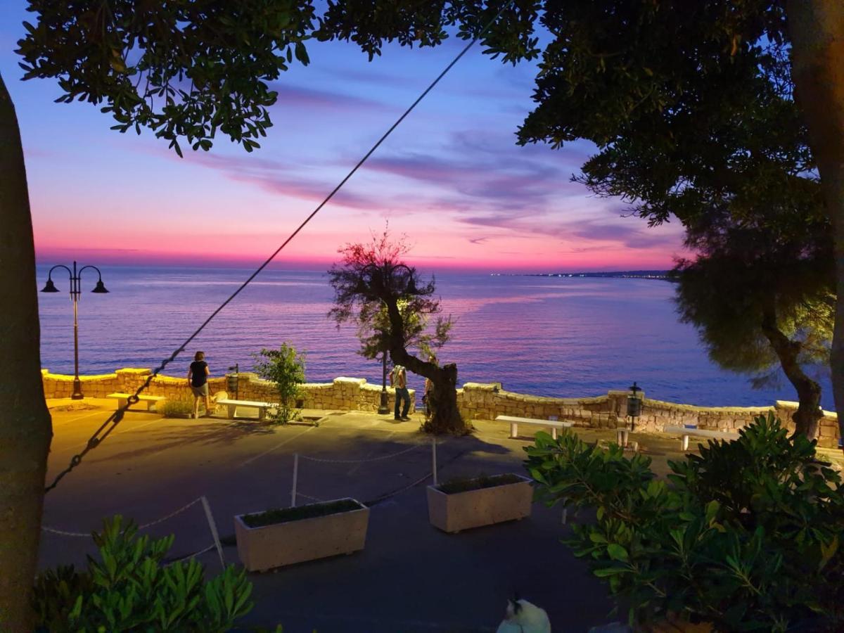 Casa Baia Azzurra Villa ปาตู ภายนอก รูปภาพ
